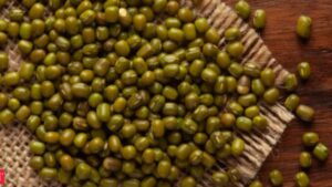 Under the PSS, the government approved the purchase of 54,66 tonnes of mug, 5,750 tonnes of peanuts.